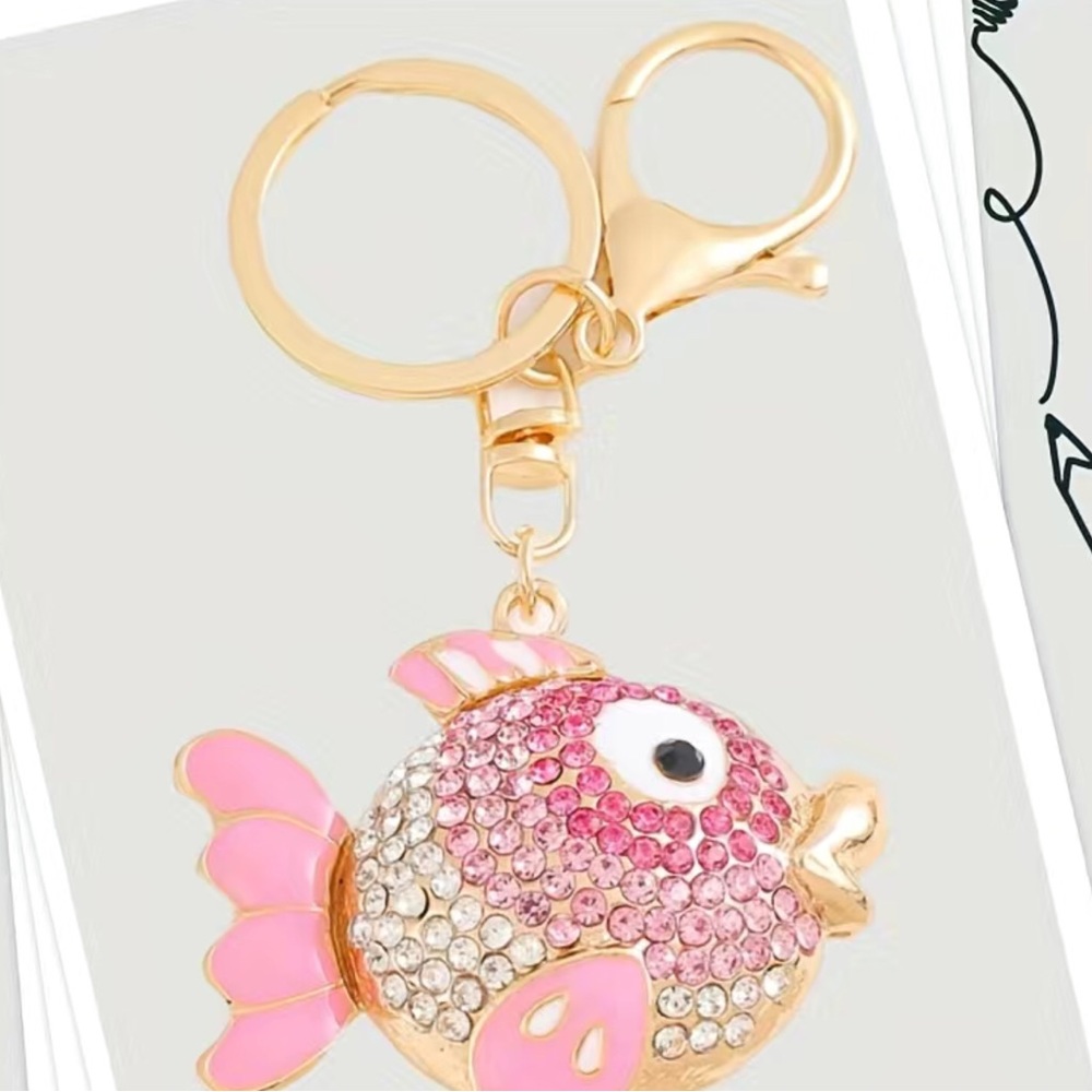 🐠 💕NWT-Pink Rhinestone Cutie Fish Bag/Keychain Charm💕🐠 - Picture 2 of 3